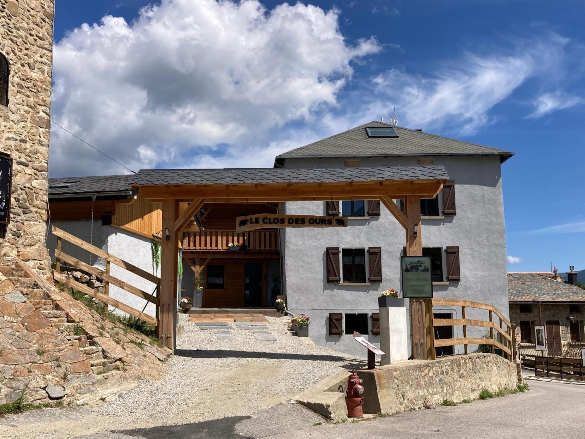 Grange Nere Le Clos Des Ours Matemale Eksteriør billede